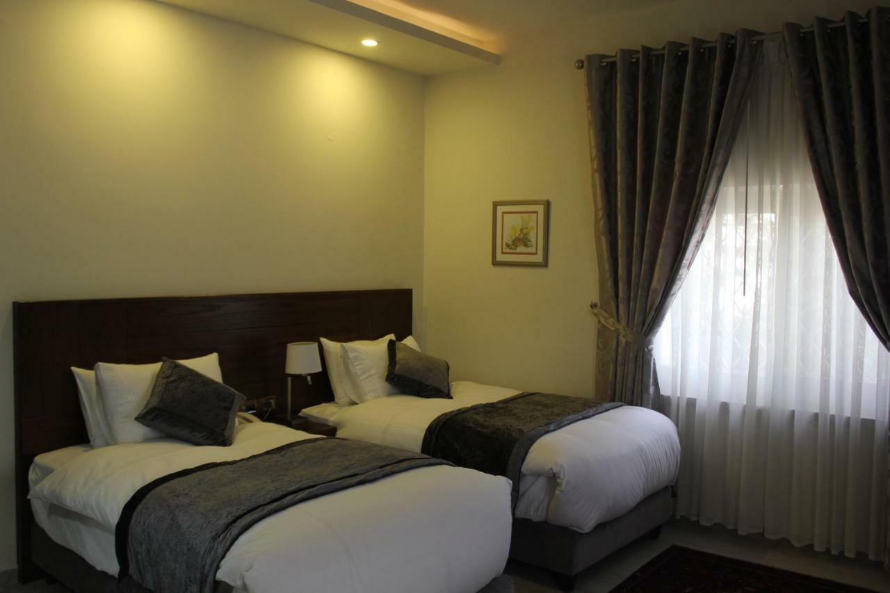 Lavender Boutique Hotel Ramallah Exterior foto
